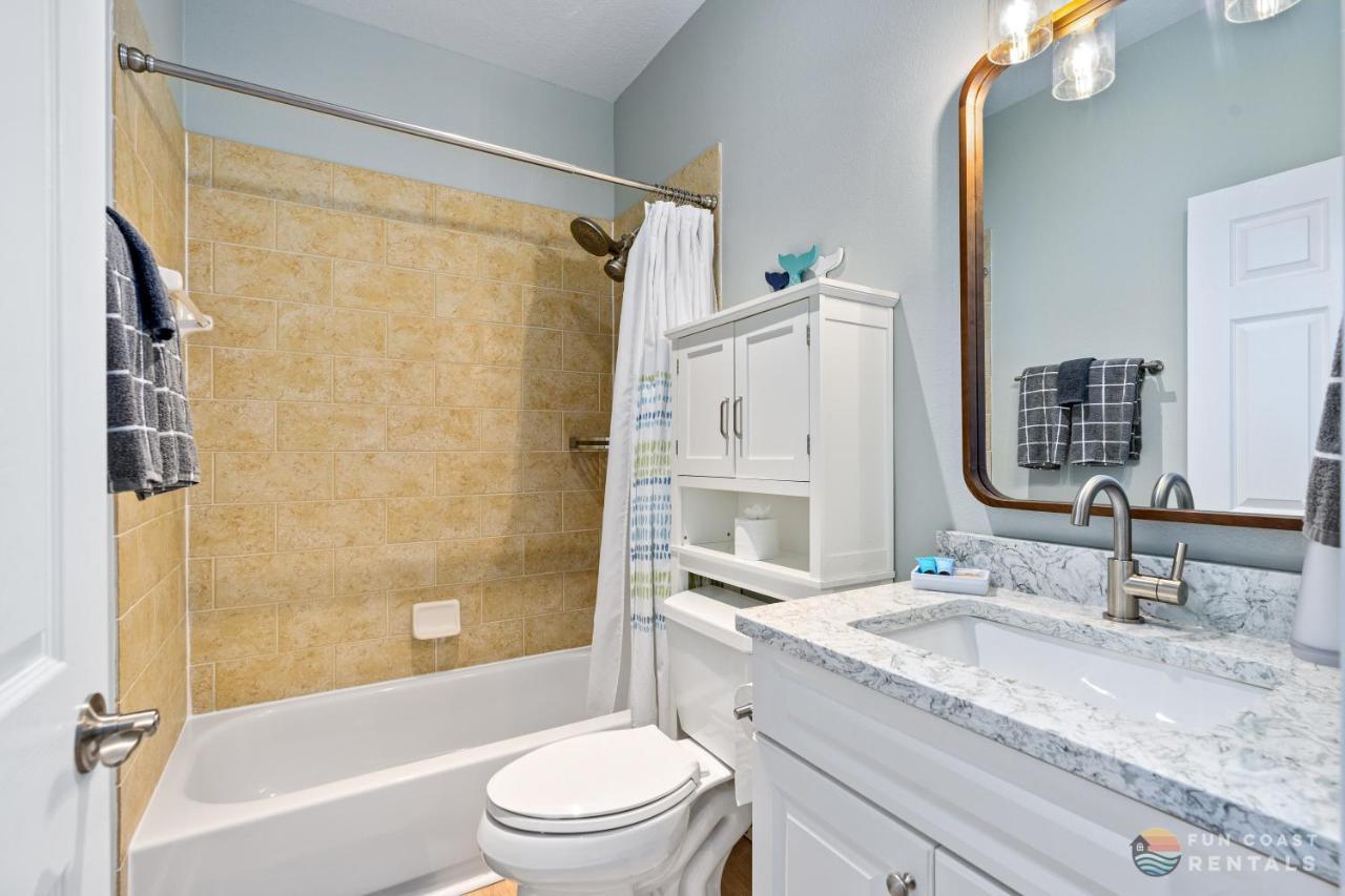 On Flagler Avenue! Dog Friendly With Balcony And Parking Walk To The Beach! New Smyrna Beach Zewnętrze zdjęcie