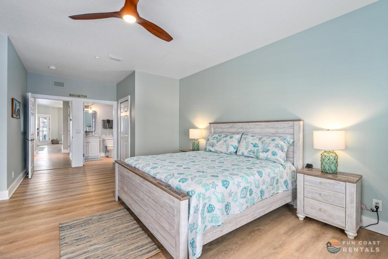 On Flagler Avenue! Dog Friendly With Balcony And Parking Walk To The Beach! New Smyrna Beach Zewnętrze zdjęcie